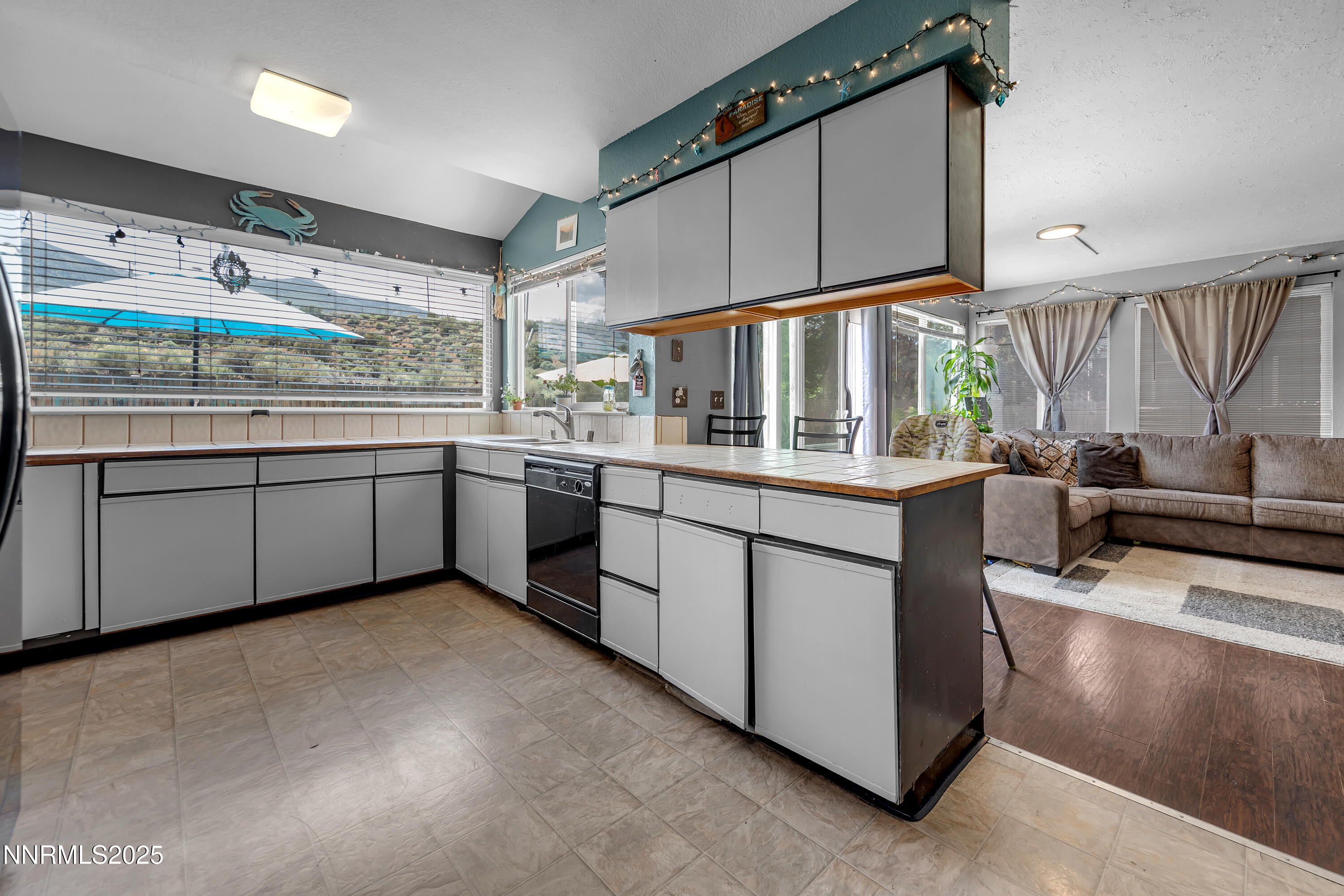 7090 Peppermint Drive Reno, NV 89506 - Photo 7 of 18 Peppermint7090-010