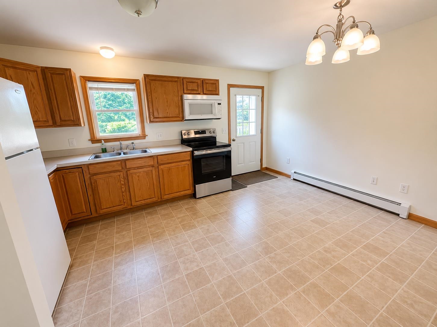 29 Jacob Avenue Hooksett, NH 03106 - Photo 9 of 23