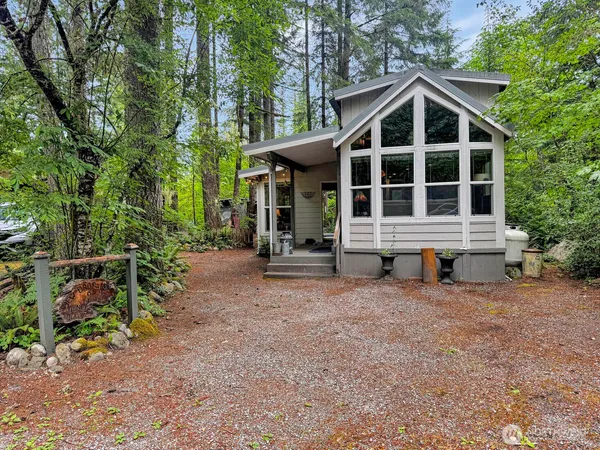 $125,000 | 77-4 Christmas Tree Circle, Maple Falls, WA 98266