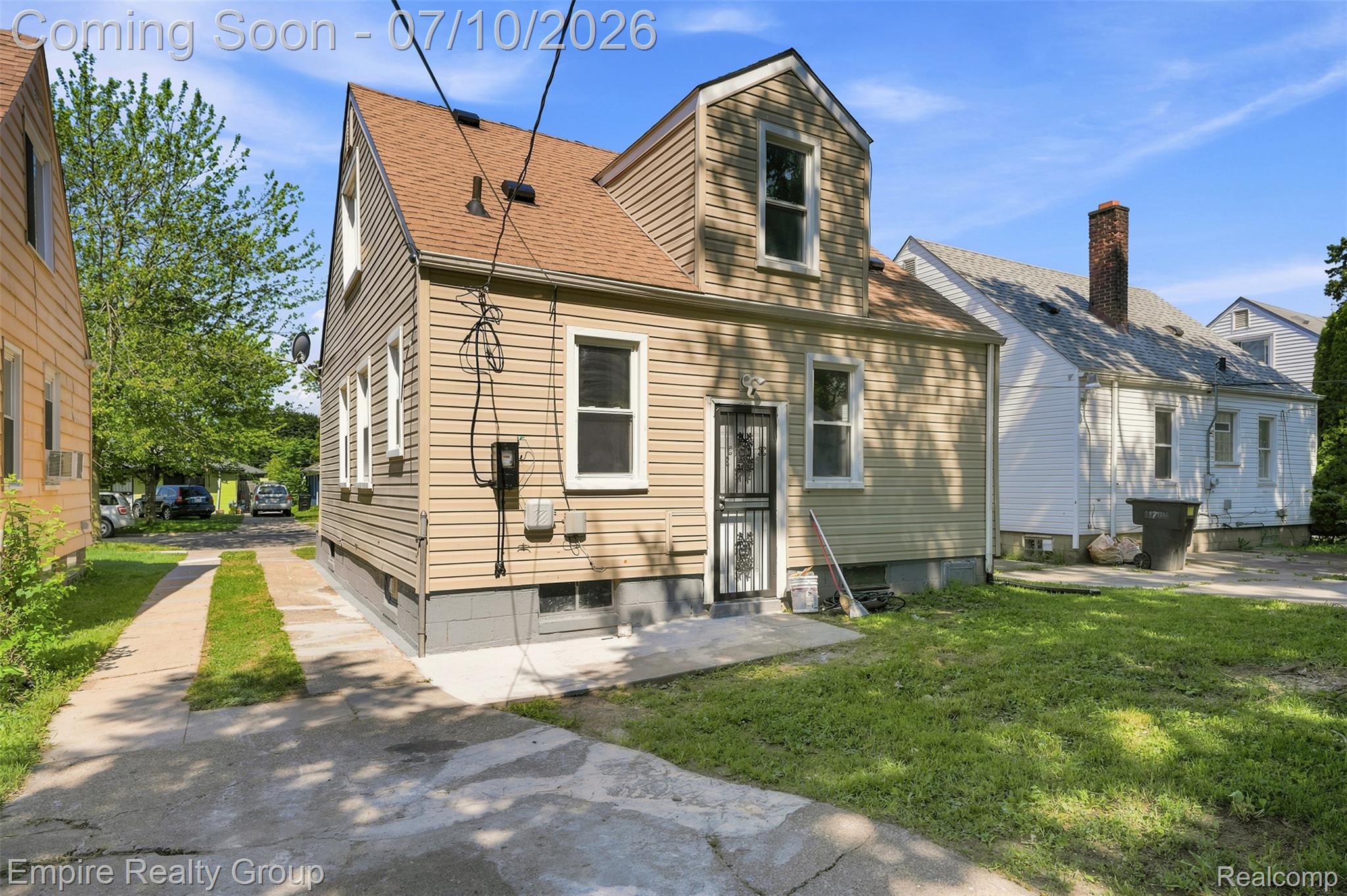 11696 Fielding Street Detroit, MI 48228 - Photo 21 of 21 099.jpg