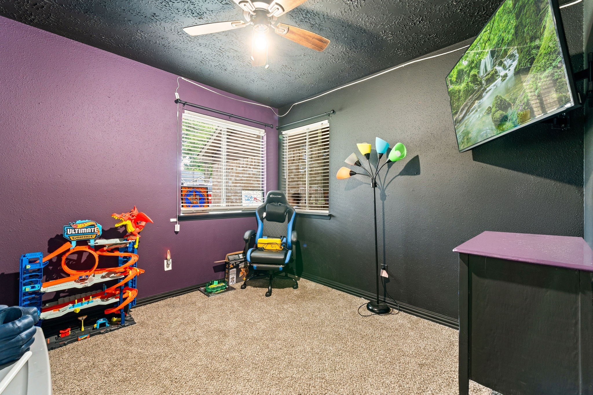 327 Brompton Court Highlands, TX 77562 - Photo 14 of 31