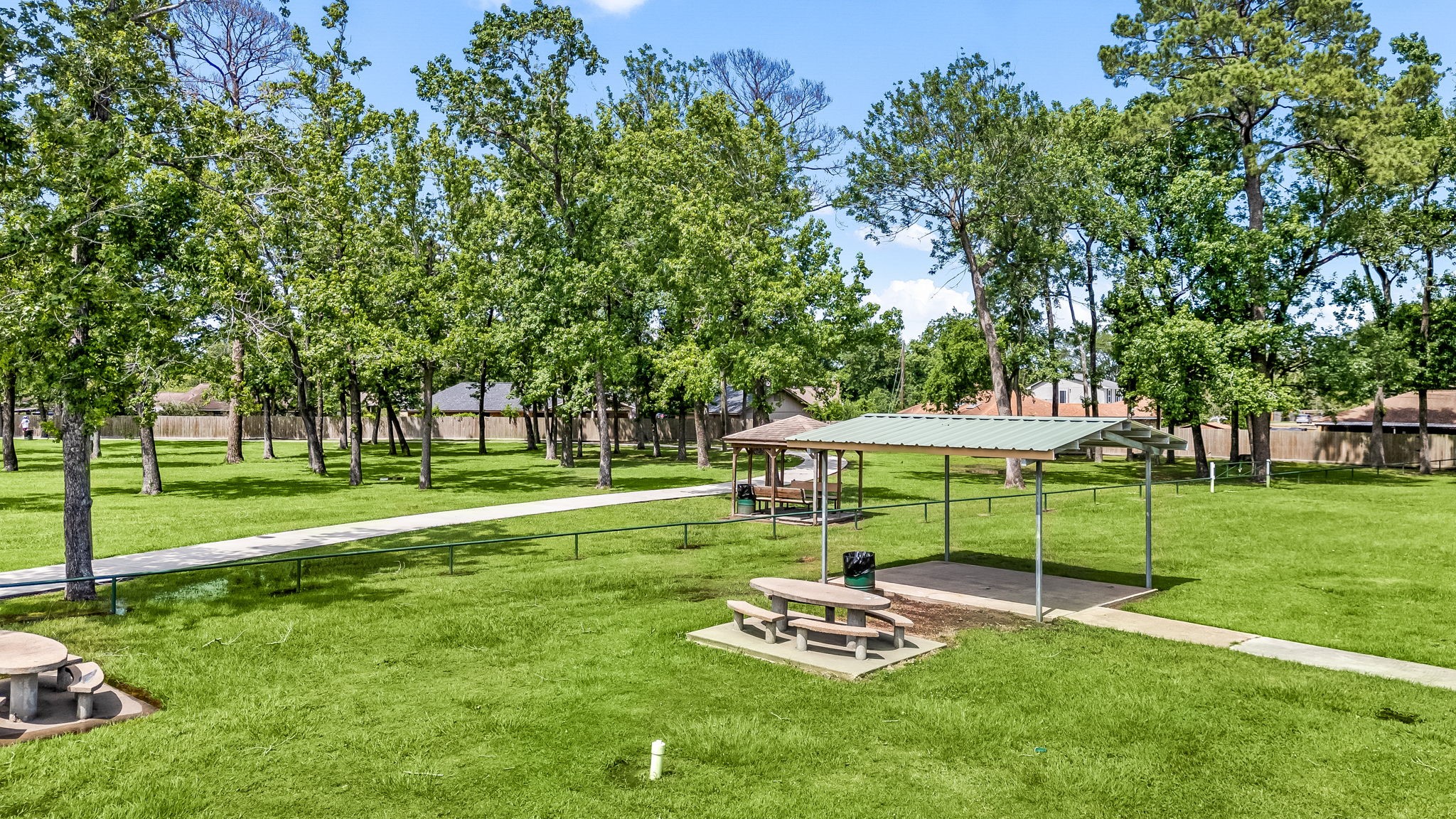 327 Brompton Court Highlands, TX 77562 - Photo 24 of 31