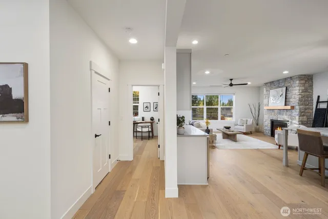 $1,050,000 | 20 160th Place Southeast, Bothell, WA 98012