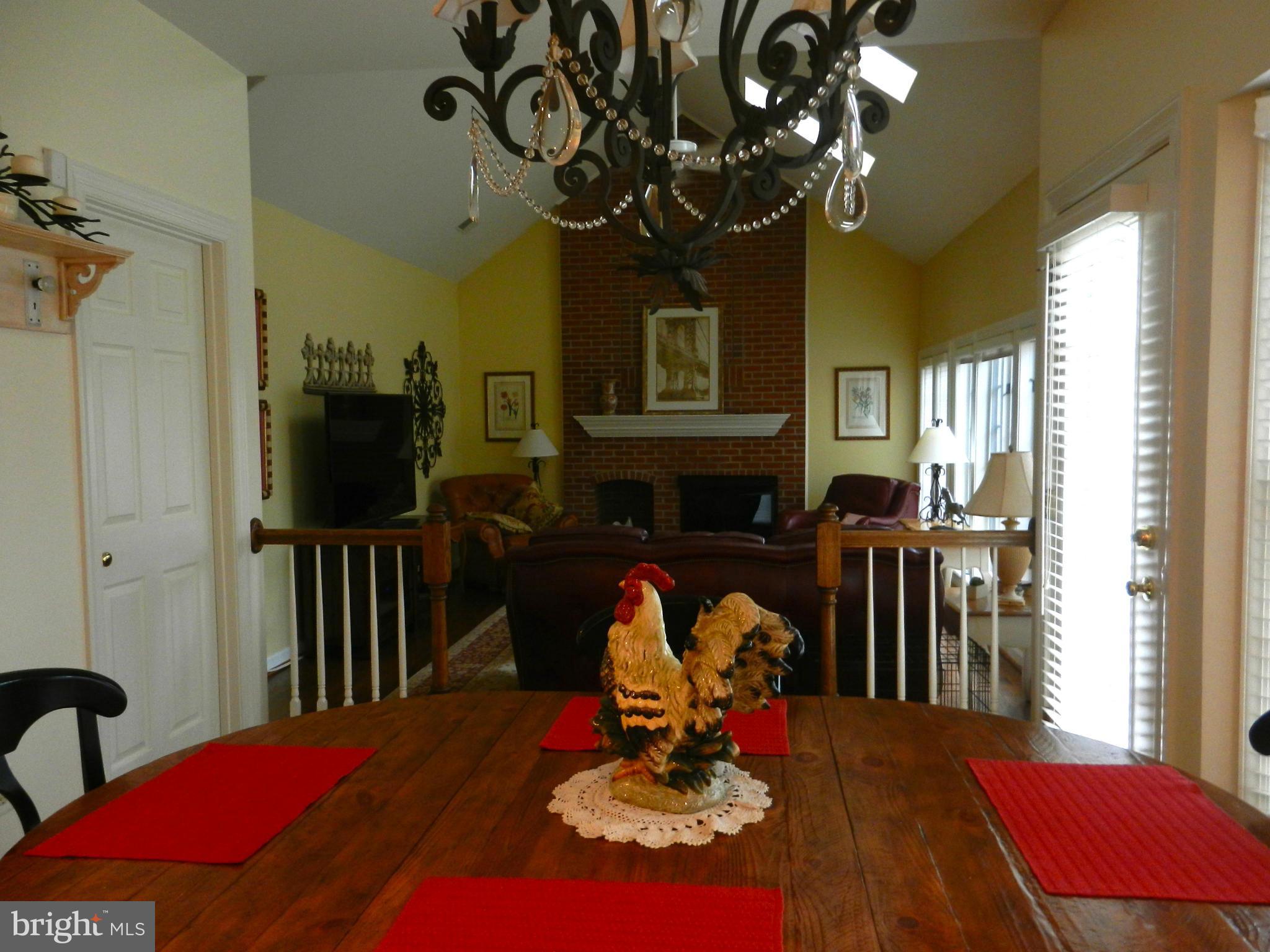 6366 Lee Forest Path Centreville, VA 20120 - Photo 12 of 30 Interior (General)