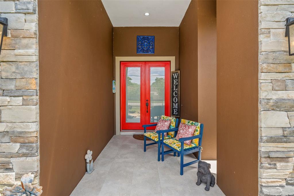 17601 Hanna Road Lutz, FL 33549 - Photo 5 of 48