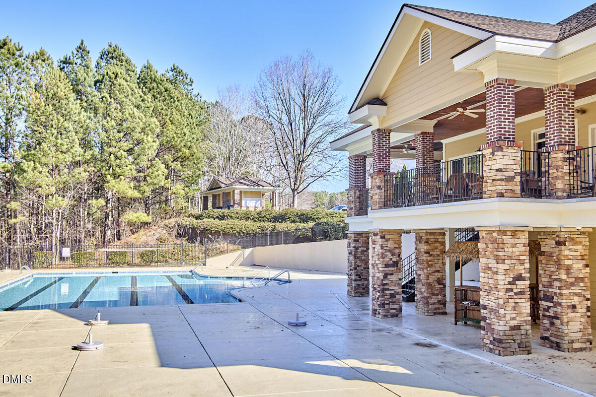 4411 Sugarbend Way Raleigh, NC 27606 - Photo 38 of 40 037