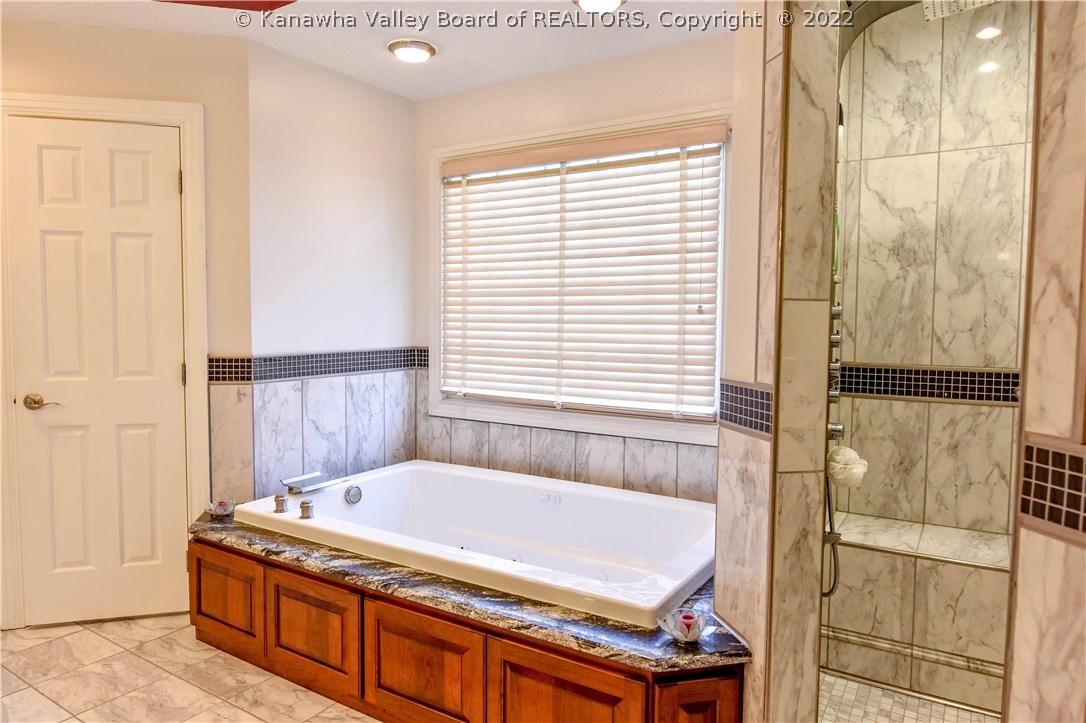 15 Hazel Circle Winfield, WV 25213 - Photo 26 of 34 Gallery Image 26