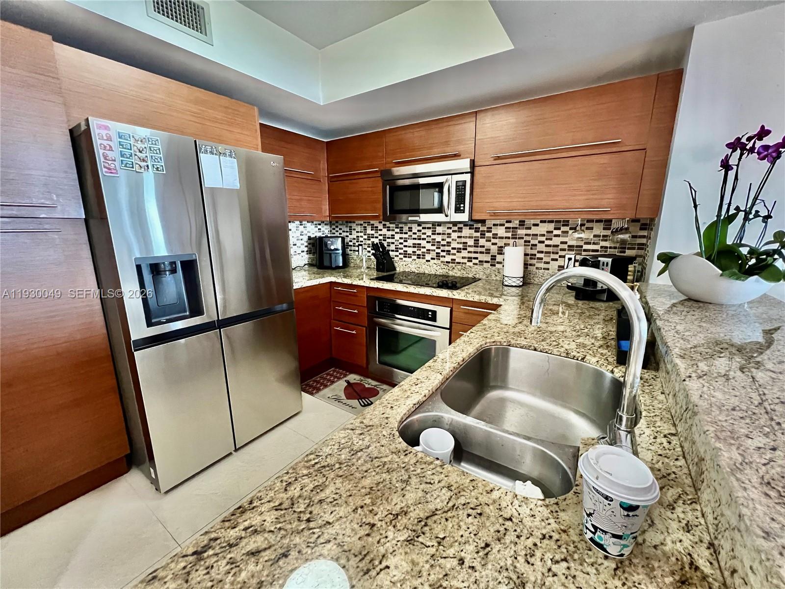 2641 North Flamingo Road, Unit 605N Sunrise, FL 33323 - Photo 4 of 50