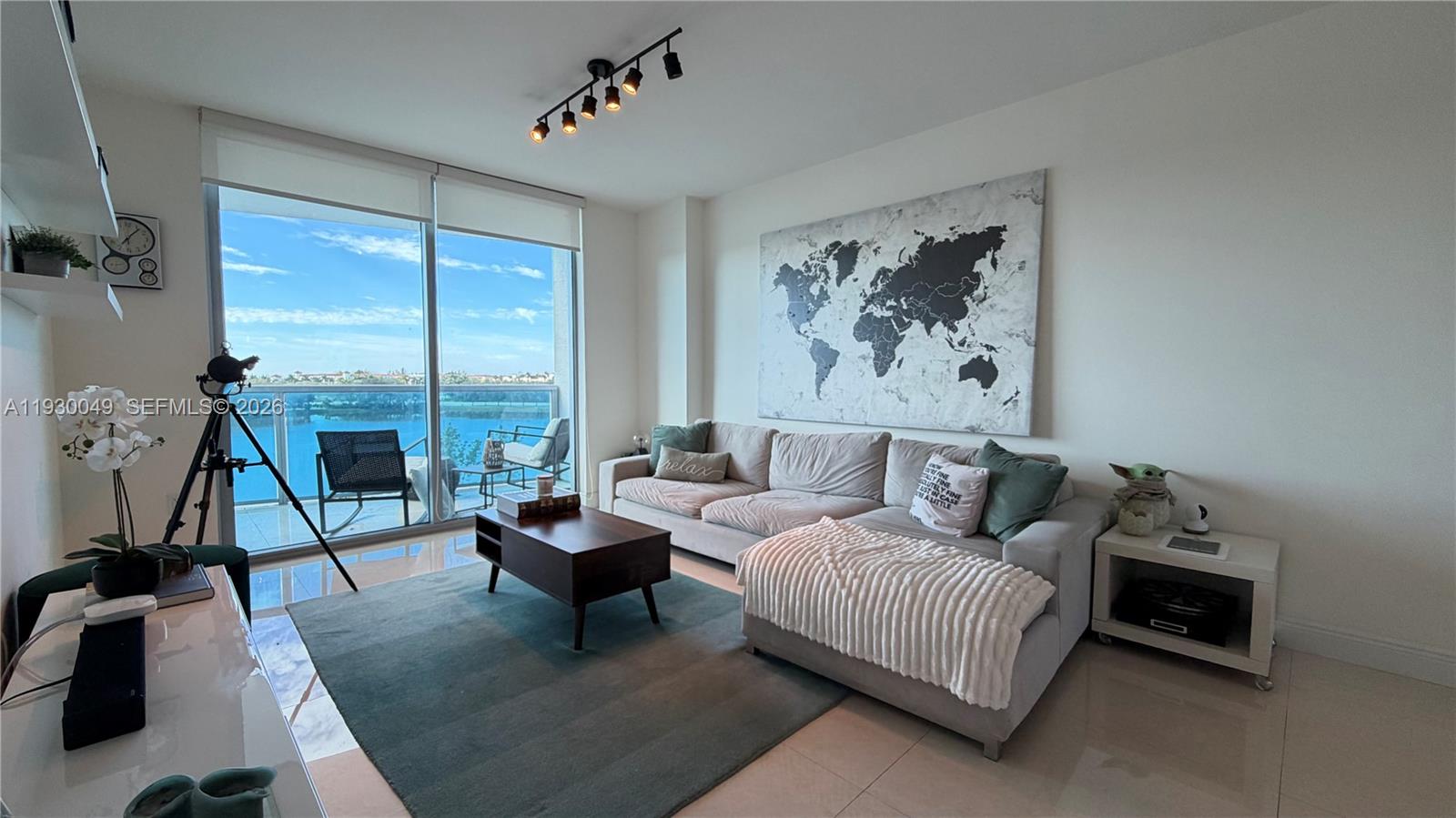 2641 North Flamingo Road, Unit 605N Sunrise, FL 33323 - Photo 6 of 50