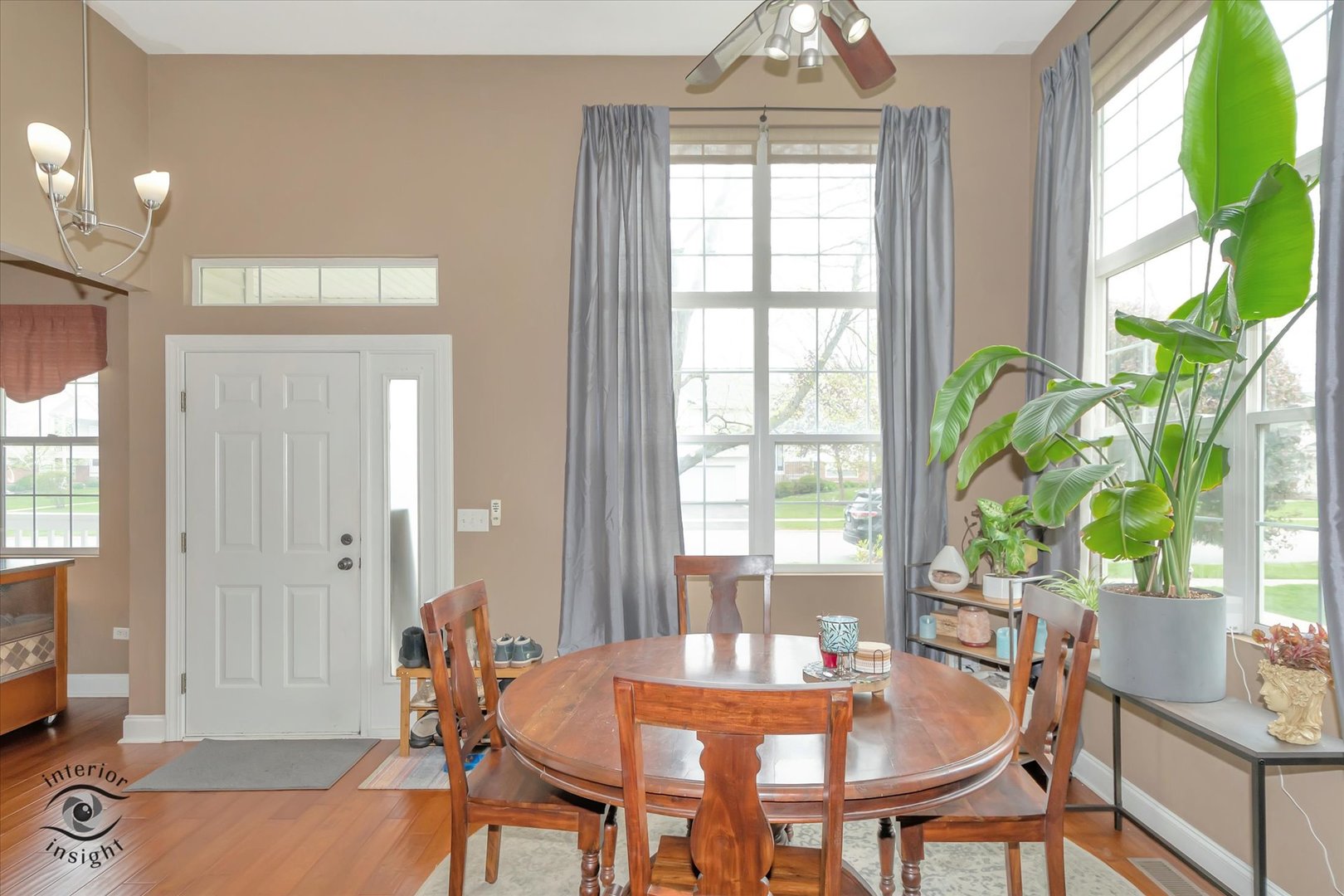 1366 Fox Hound Trail Beecher, IL 60401 - Photo 4 of 26 a dining room with furniture and window