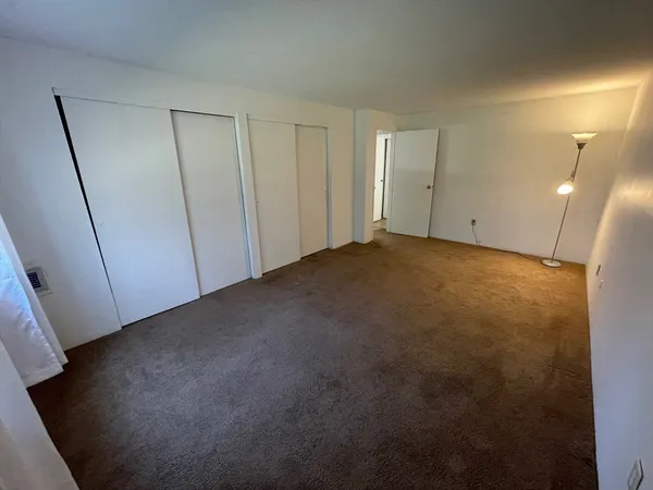 $1,900 | 17 Village Rock Lane, Unit 14, Natick, MA 01760