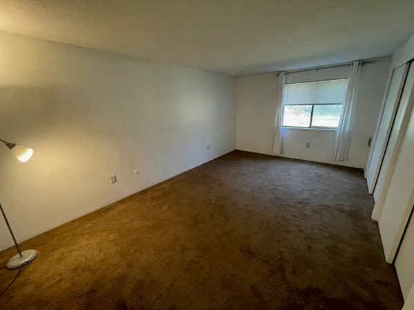 $1,900 | 17 Village Rock Lane, Unit 14, Natick, MA 01760