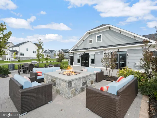 $735,000 | 7840 Blackbriar Way, Laurel, MD 20723