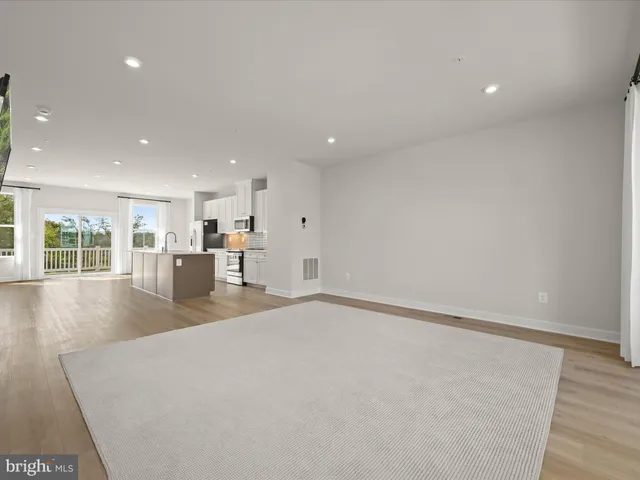 $735,000 | 7840 Blackbriar Way, Laurel, MD 20723