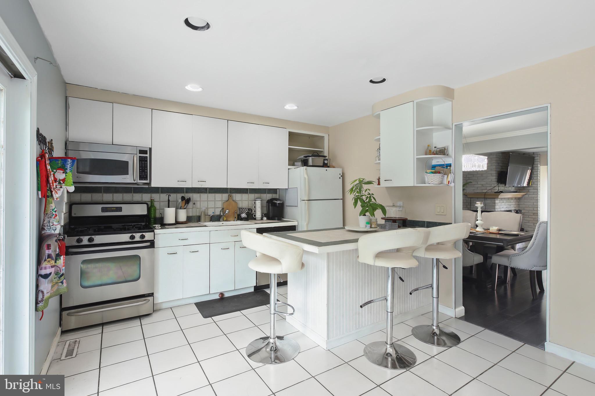 67 Probasco Road Hightstown, NJ 08520 - Photo 4 of 25 Gallery Image 4