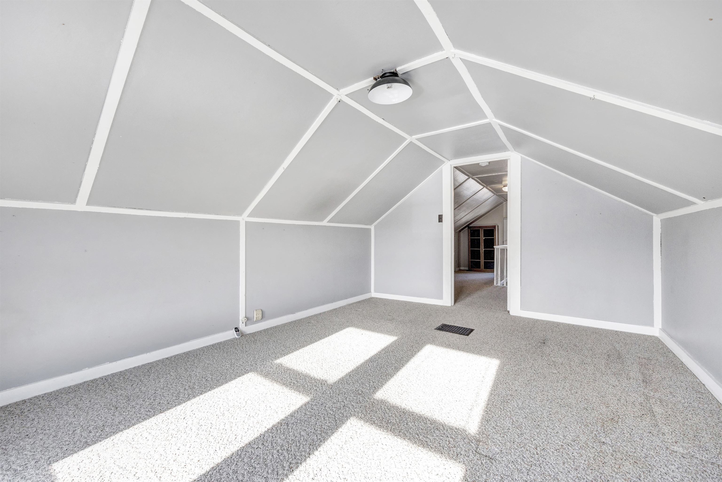 1012 Green Street Manitowoc, WI 54220 - Photo 15 of 22