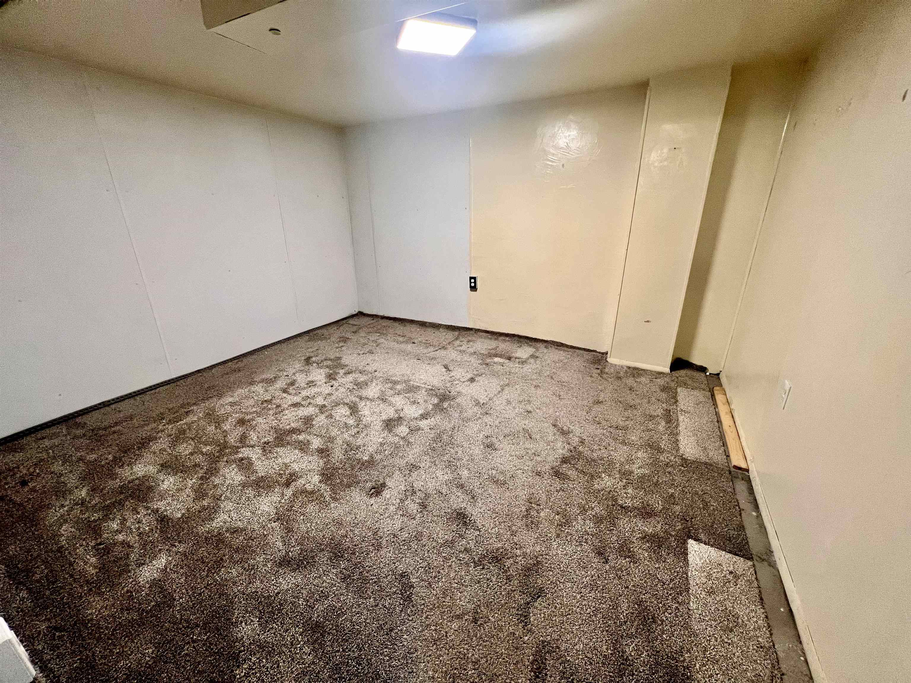 1012 Green Street Manitowoc, WI 54220 - Photo 17 of 22