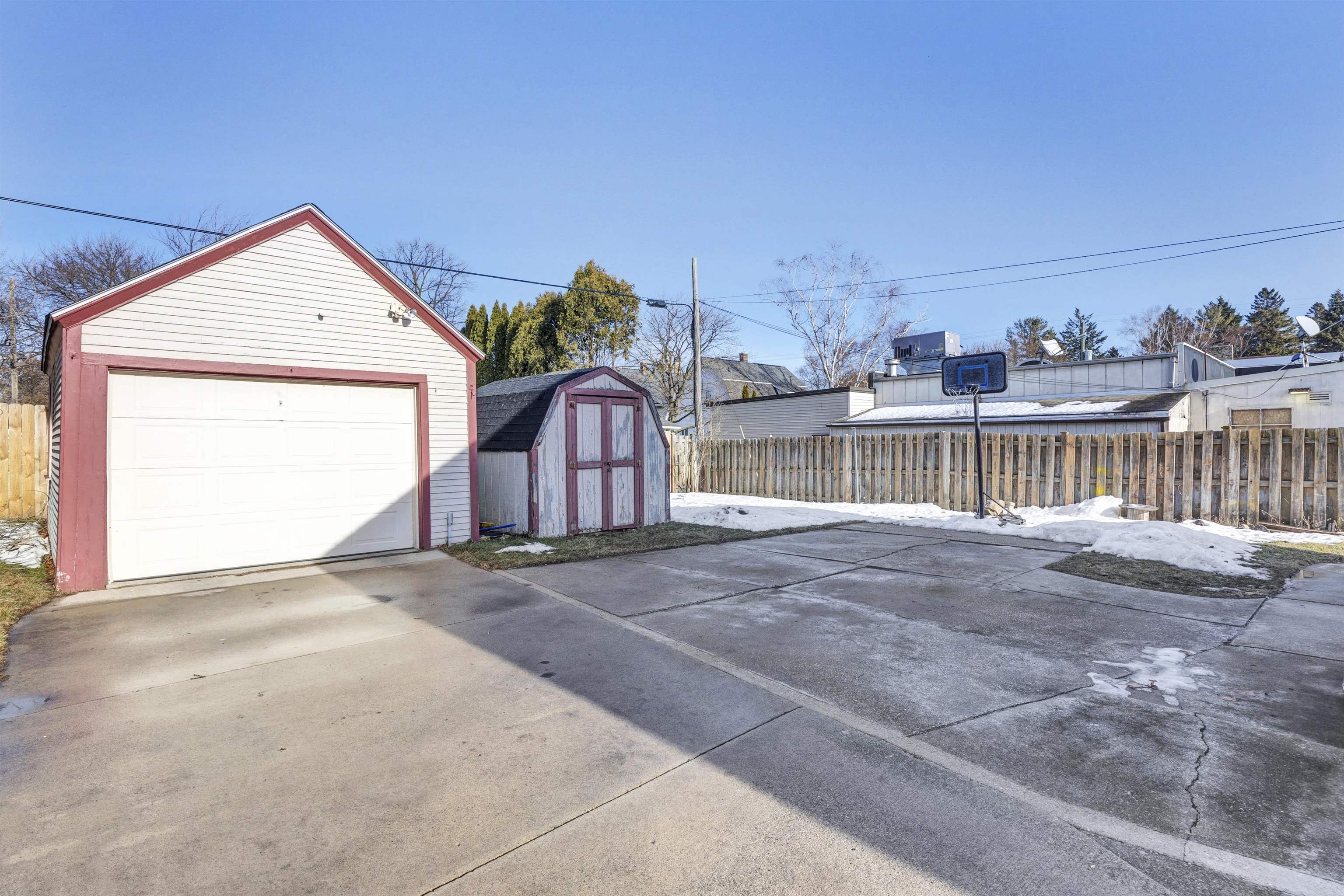 1012 Green Street Manitowoc, WI 54220 - Photo 20 of 22