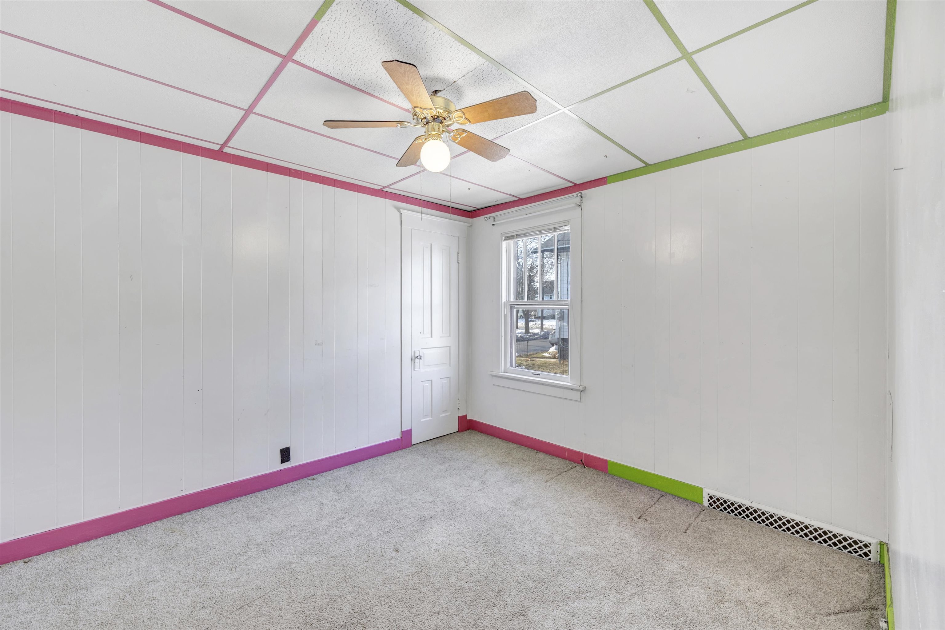 1012 Green Street Manitowoc, WI 54220 - Photo 9 of 22