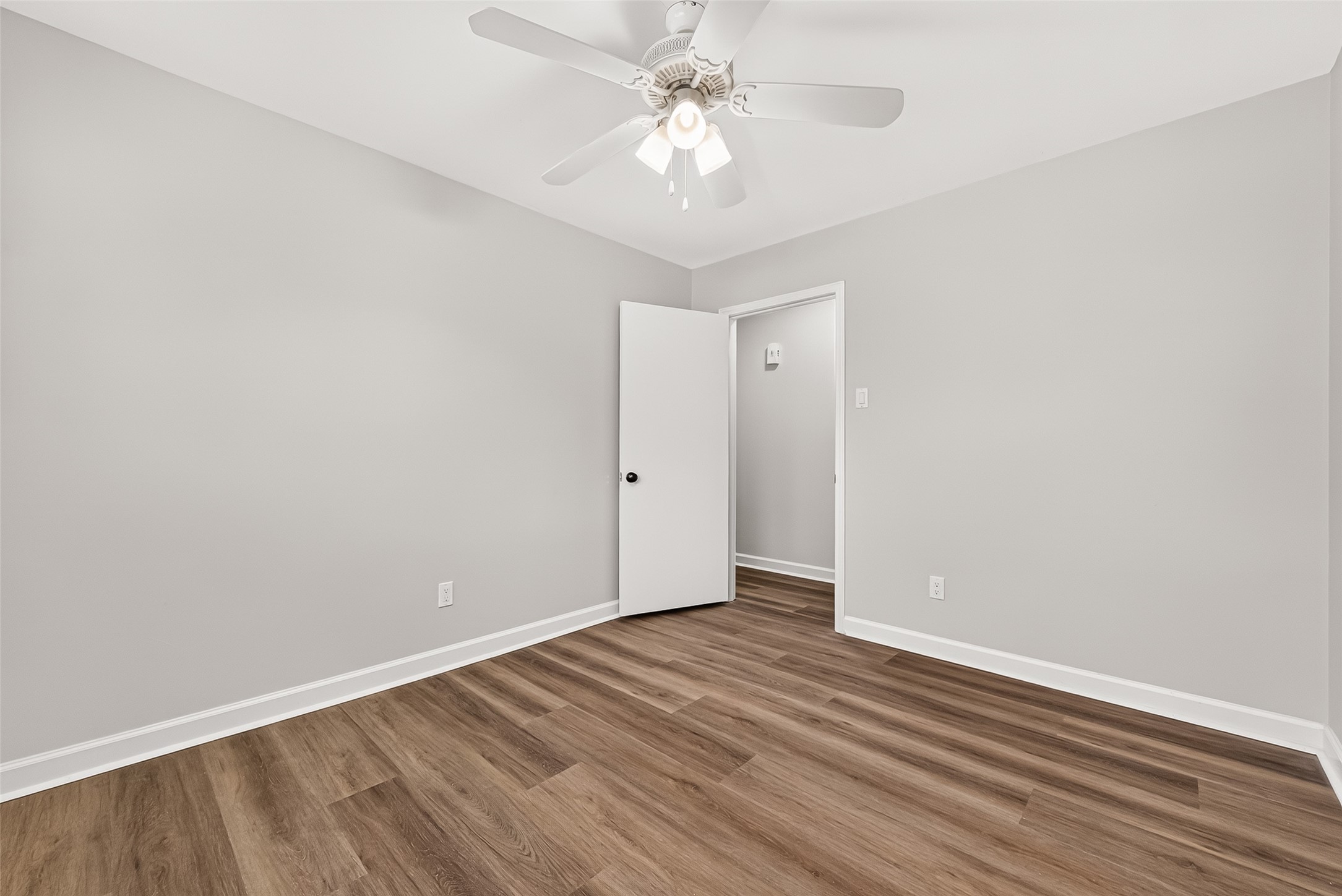 5921 Ariel Street Houston, TX 77074 - Photo 20 of 34