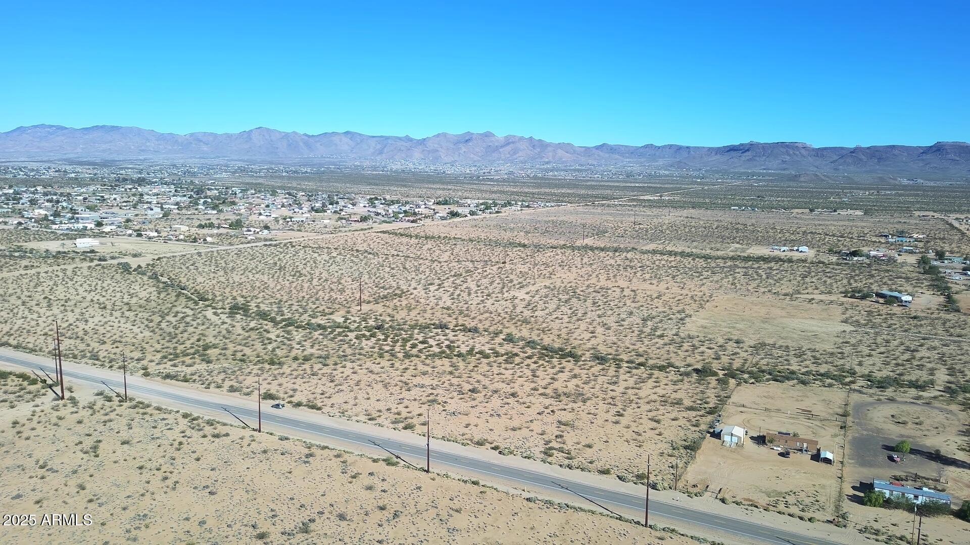 1152 Colorado Road Golden Valley, AZ 86413 - Photo 18 of 47 a view of ocean with a mountain