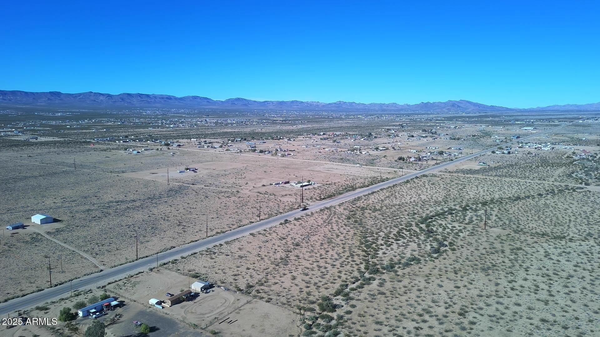 1152 Colorado Road Golden Valley, AZ 86413 - Photo 22 of 47 a view of a road with an ocean view
