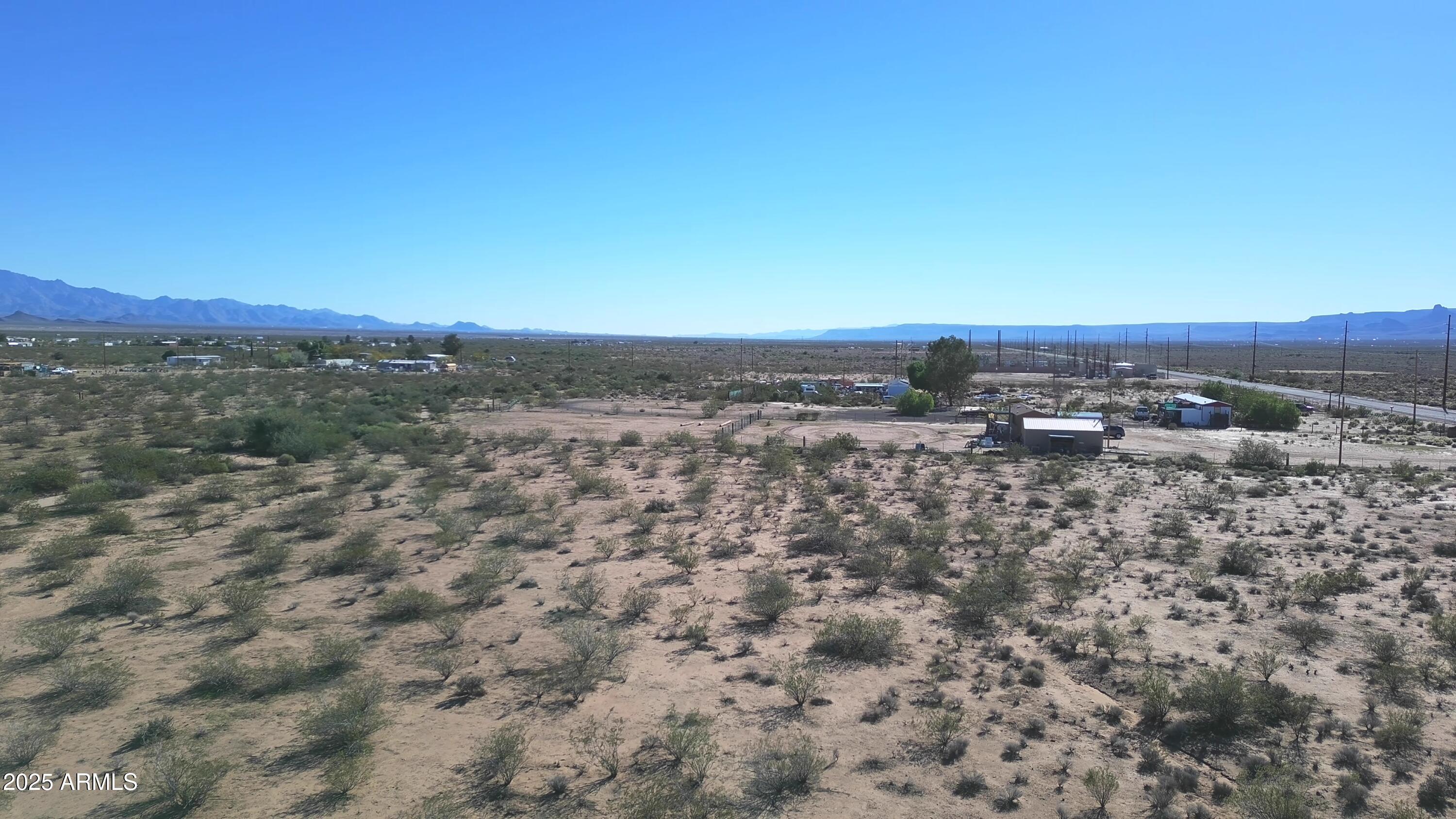 1152 Colorado Road Golden Valley, AZ 86413 - Photo 27 of 47