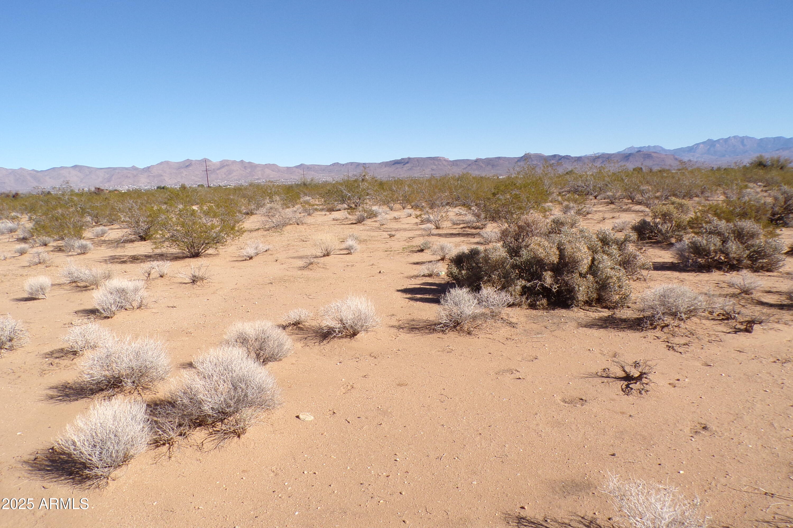 1152 Colorado Road Golden Valley, AZ 86413 - Photo 8 of 47 a view of a sky view