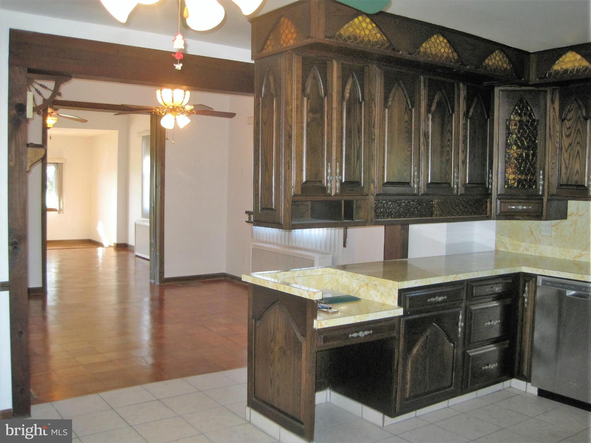 7222 Bay Front Road Baltimore, MD 21219 - Photo 8 of 30 Kitchen