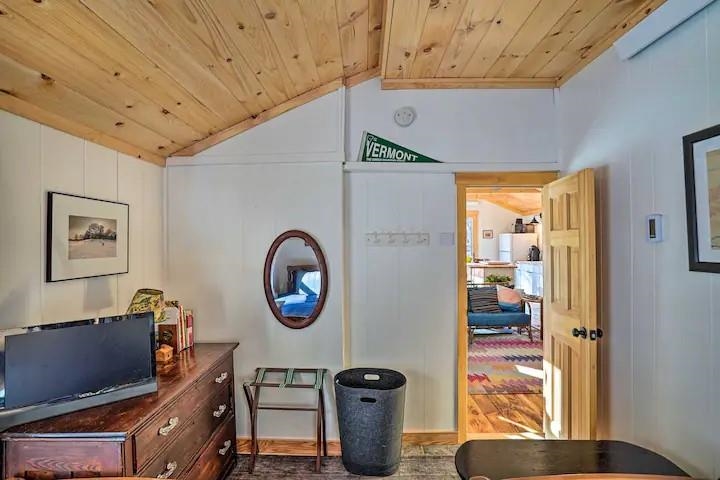 145 Falls Brook Road Dummerston, VT 05301 - Photo 8 of 27 Gallery Image 8