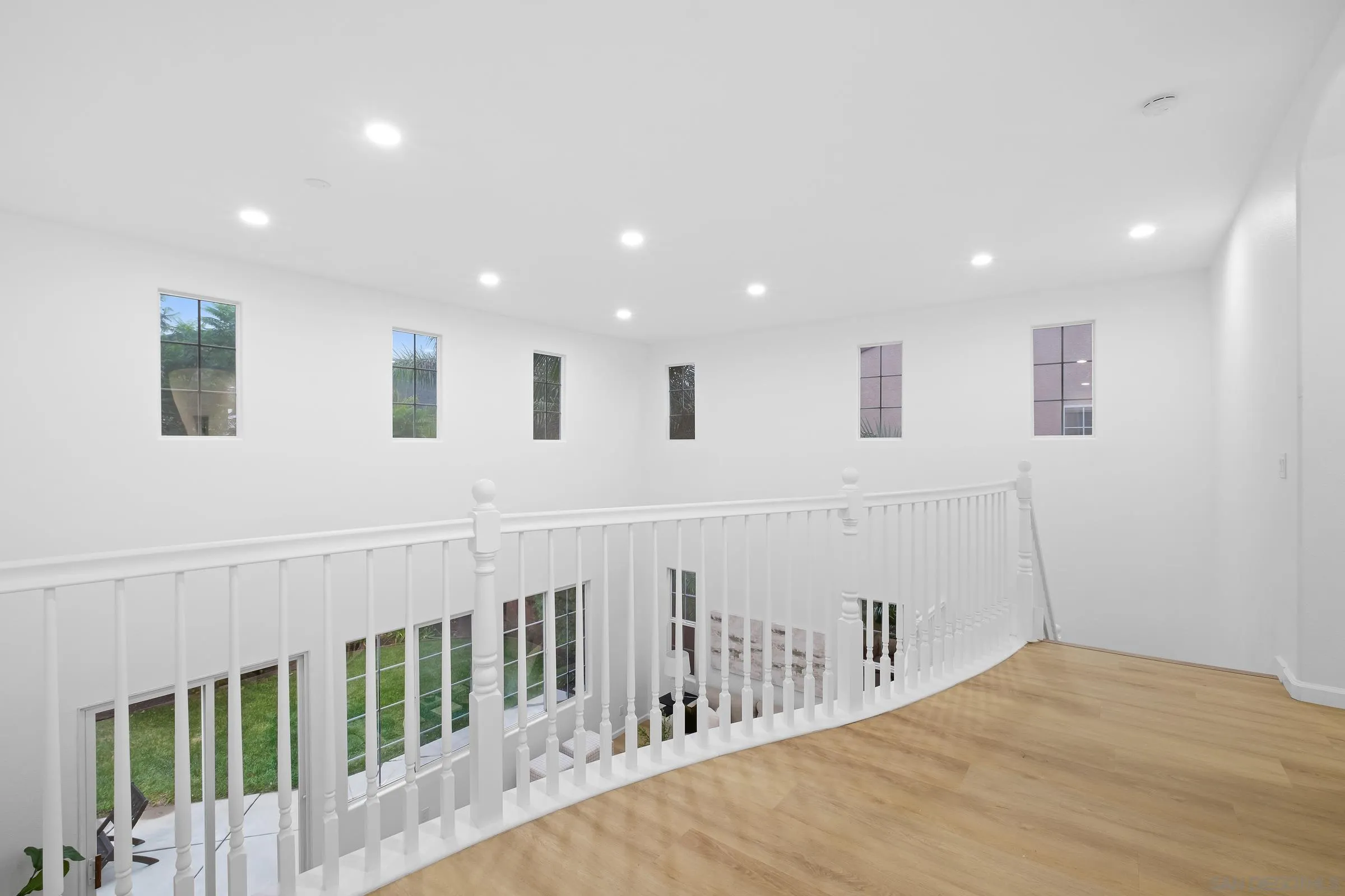 550 Echo Lane San Marcos, CA 92078 - Photo 27 of 51 a view of a hallway