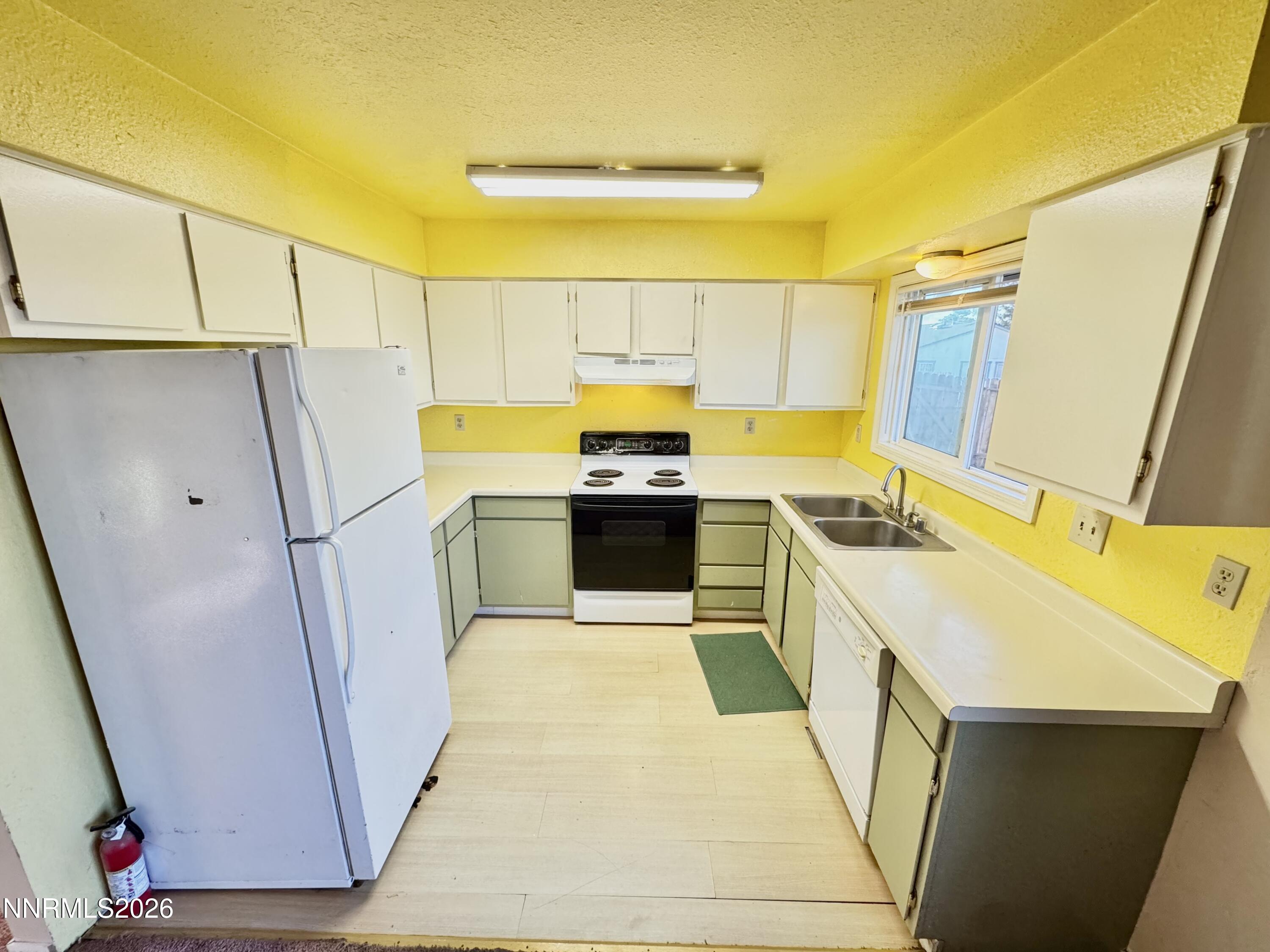 6715 Peppermint Drive Reno, NV 89506 - Photo 13 of 24 IMG_8956