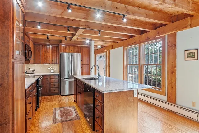 $1,050,000 | 28 Foster Street, Beverly, MA 01915