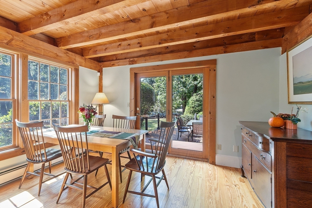 28 Foster Street Beverly, MA 01915 - Photo 14 of 41