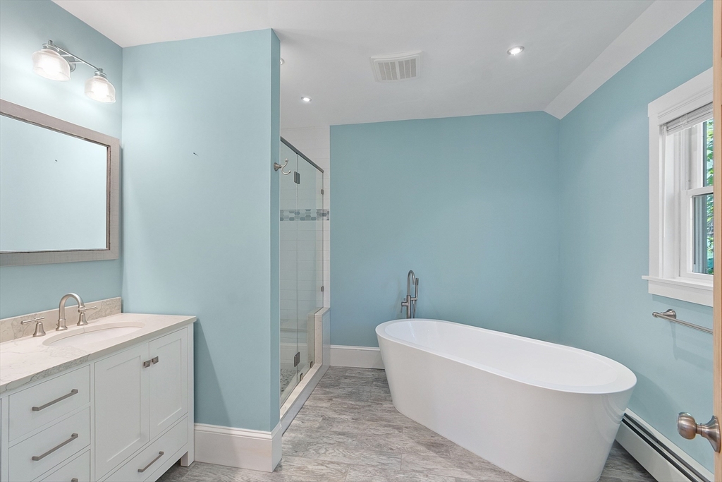 28 Foster Street Beverly, MA 01915 - Photo 26 of 41