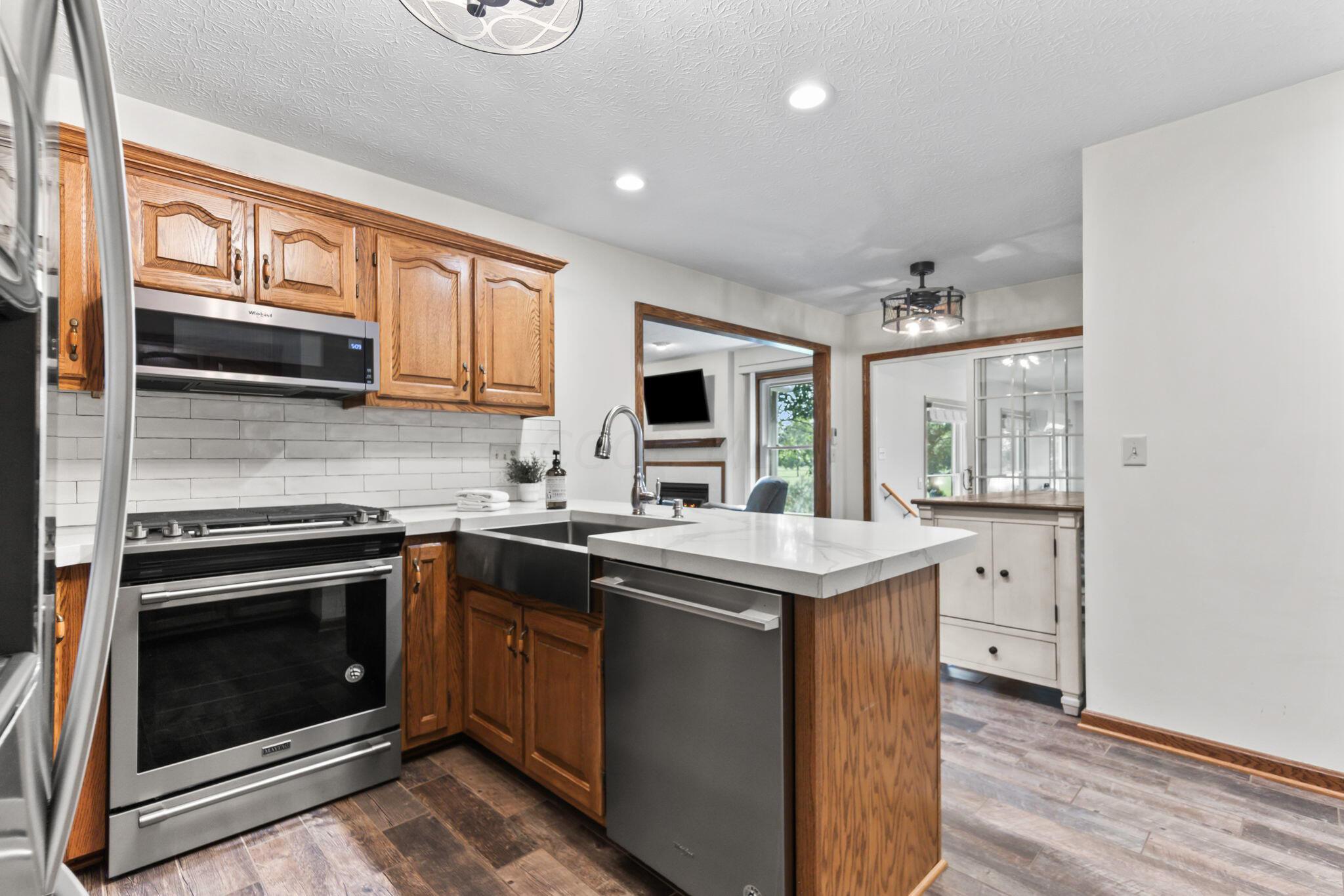 3781 Panhandle Road Delaware, OH 43015 - Photo 7 of 31 Kitchen