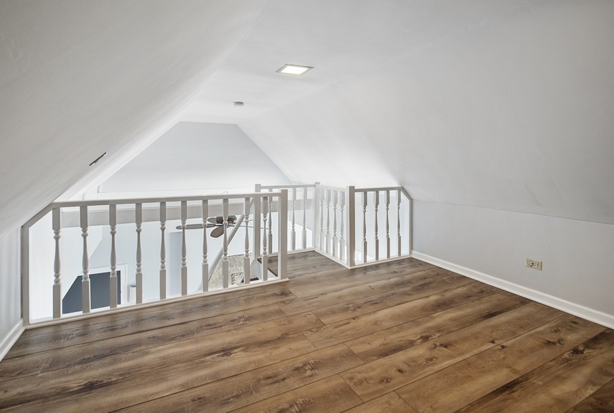 534 West Brompton Avenue, Unit 3N Chicago, IL 60657 - Photo 15 of 19 a view of wooden floor