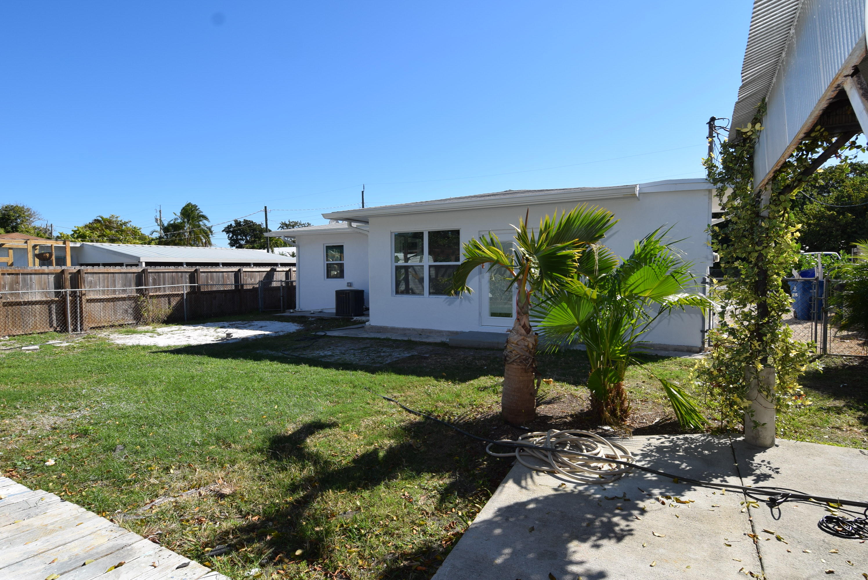 235 2nd Road Key Largo, FL 33037 - Photo 27 of 35 27