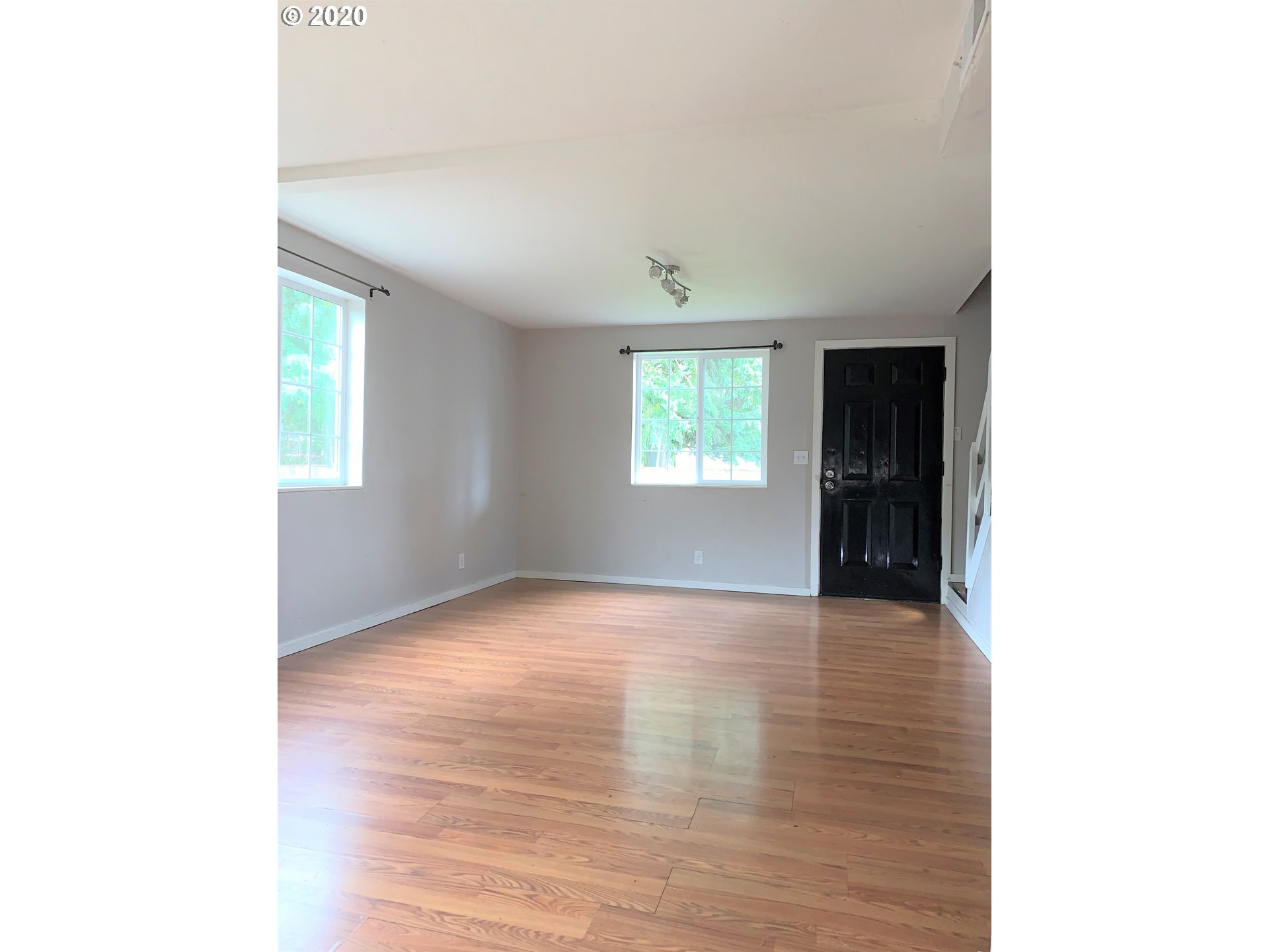 1601 Rainbow Drive Springfield, OR 97477 - Photo 5 of 23 Gallery Image 5