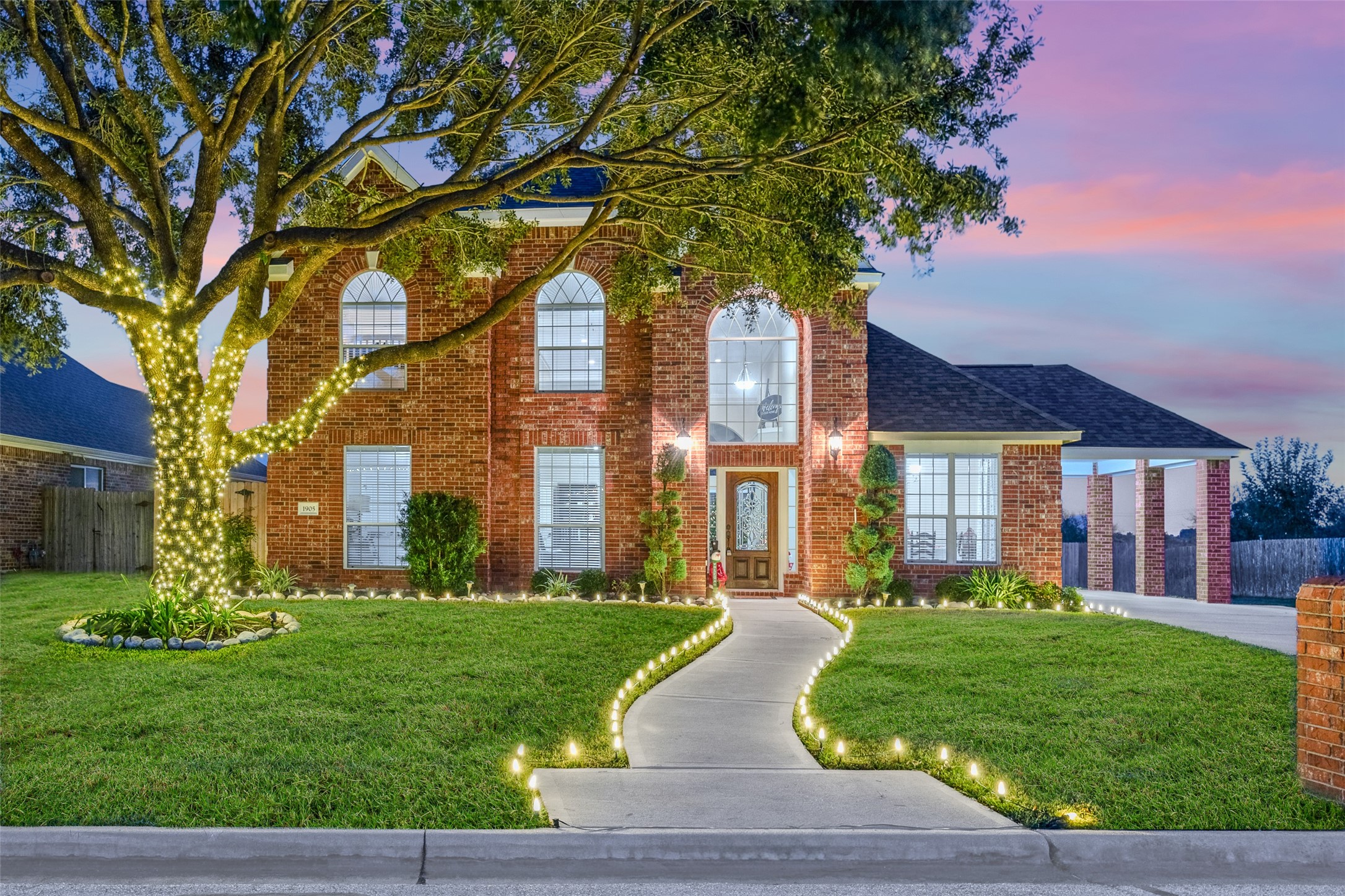 front view of house with a yard