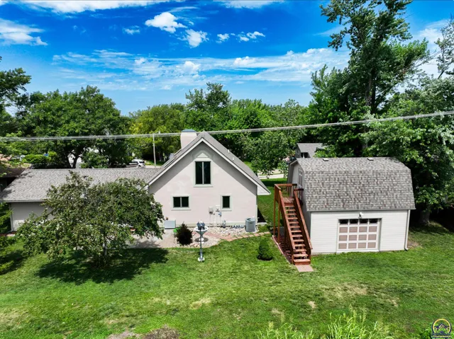 $415,000 | 300 Durink Street, St. Marys, KS 66536