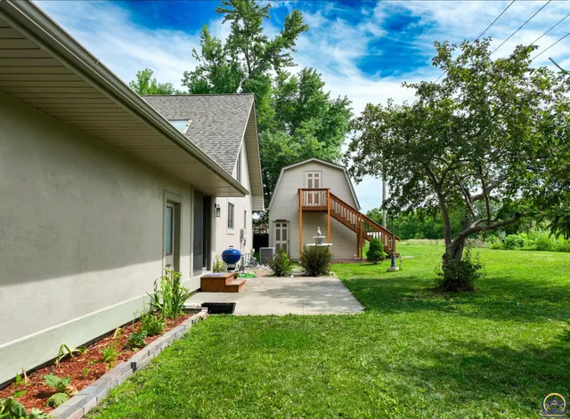 $415,000 | 300 Durink Street, St. Marys, KS 66536