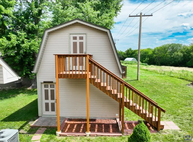 $415,000 | 300 Durink Street, St. Marys, KS 66536