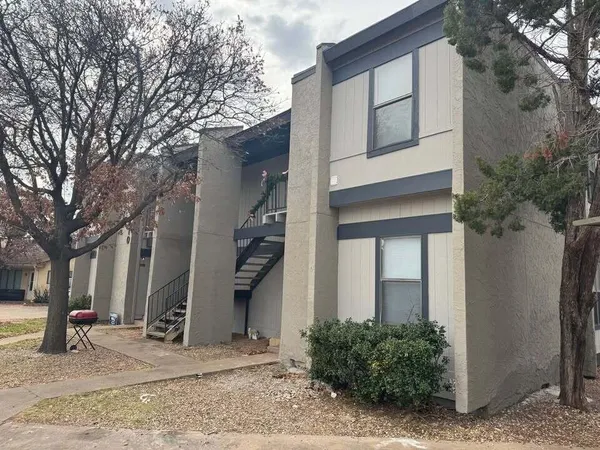 $800 | 7410 Avenue X, Lubbock, TX 79423