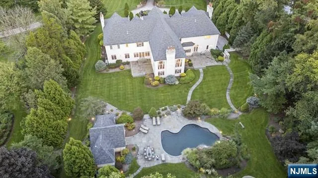 $5,900,000 | 51 Chestnut Ridge Road, Saddle River, NJ 07458