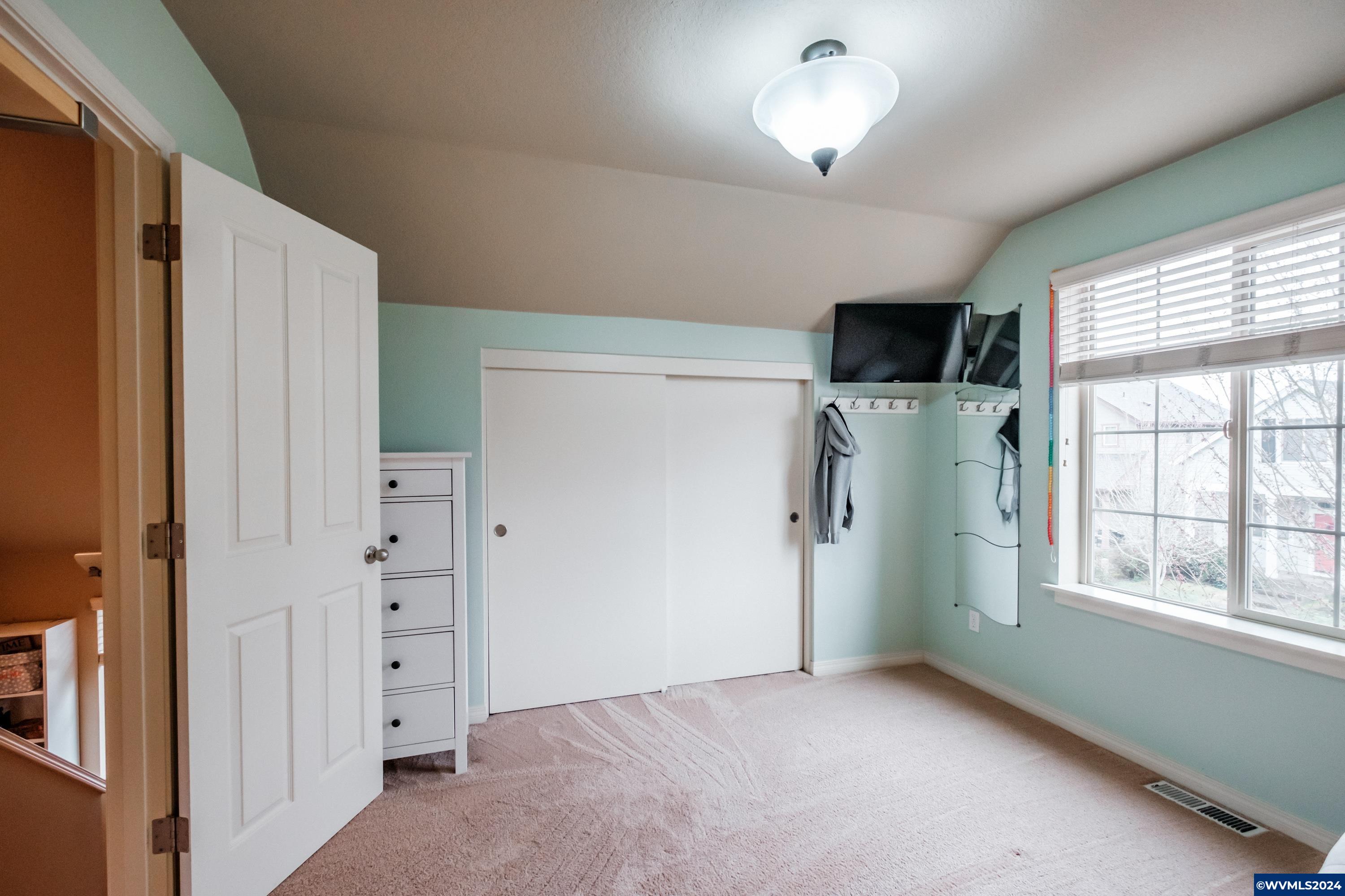 3087 Northwest Flame Tree Lane Albany, OR 97321 - Photo 19 of 39