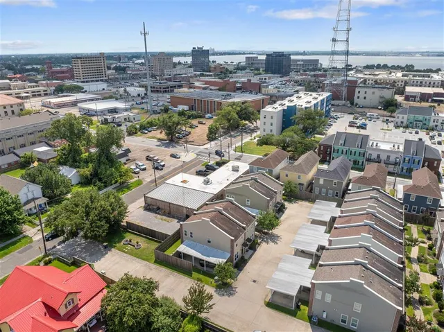 $224,000 | 515 Division Street, Unit 16, Lake Charles, LA 70601