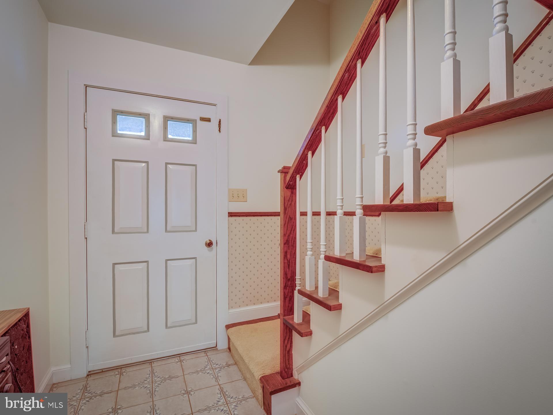 12346 Elk Run Road Midland, VA 22728 - Photo 12 of 61 Foyer Area