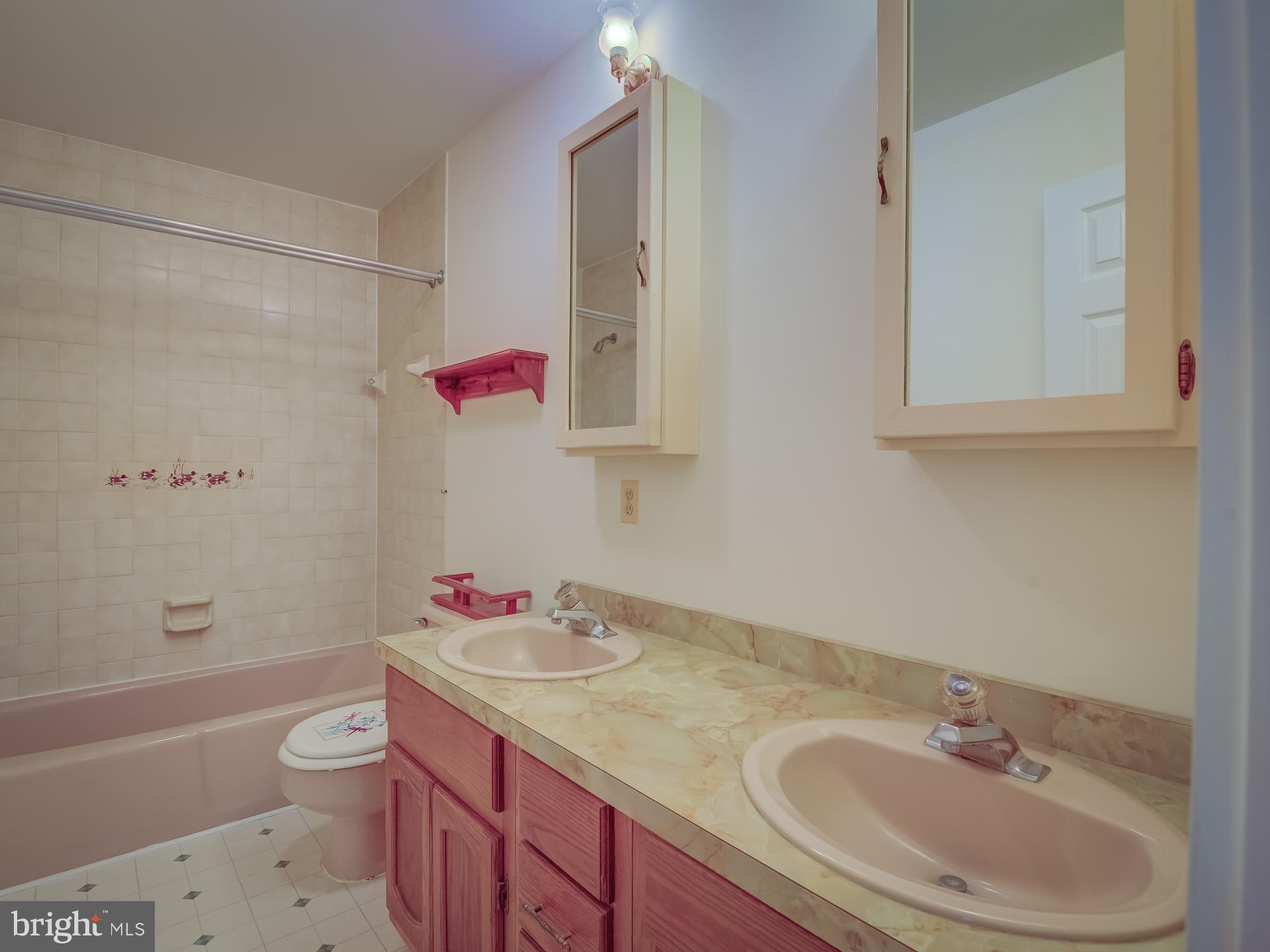12346 Elk Run Road Midland, VA 22728 - Photo 40 of 61 Master Bathroom