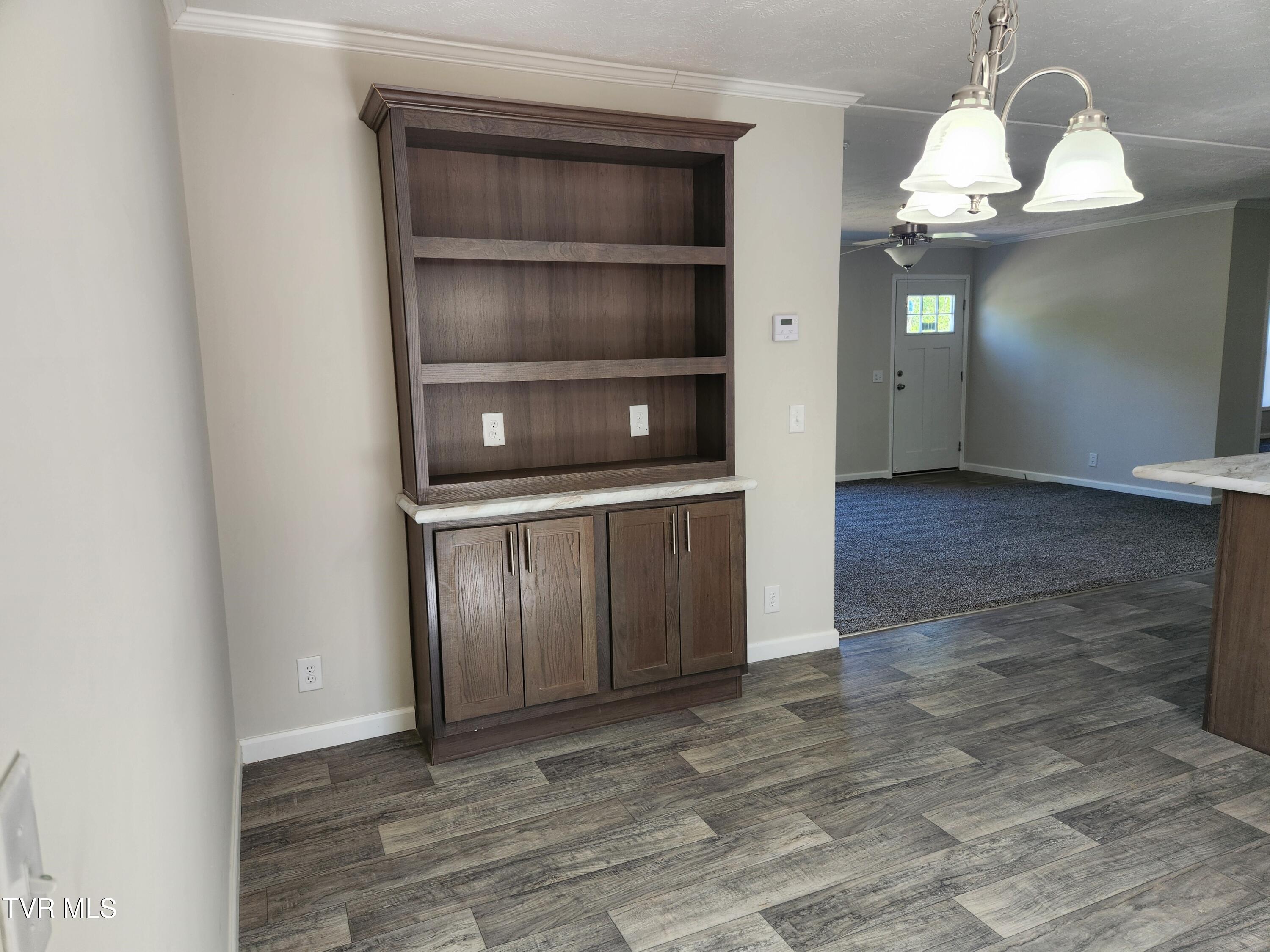8460 Reedy Creek Road Bristol, VA 24202 - Photo 6 of 19 20260421_110657